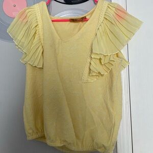 Belldini Light Yellow Textured Top
